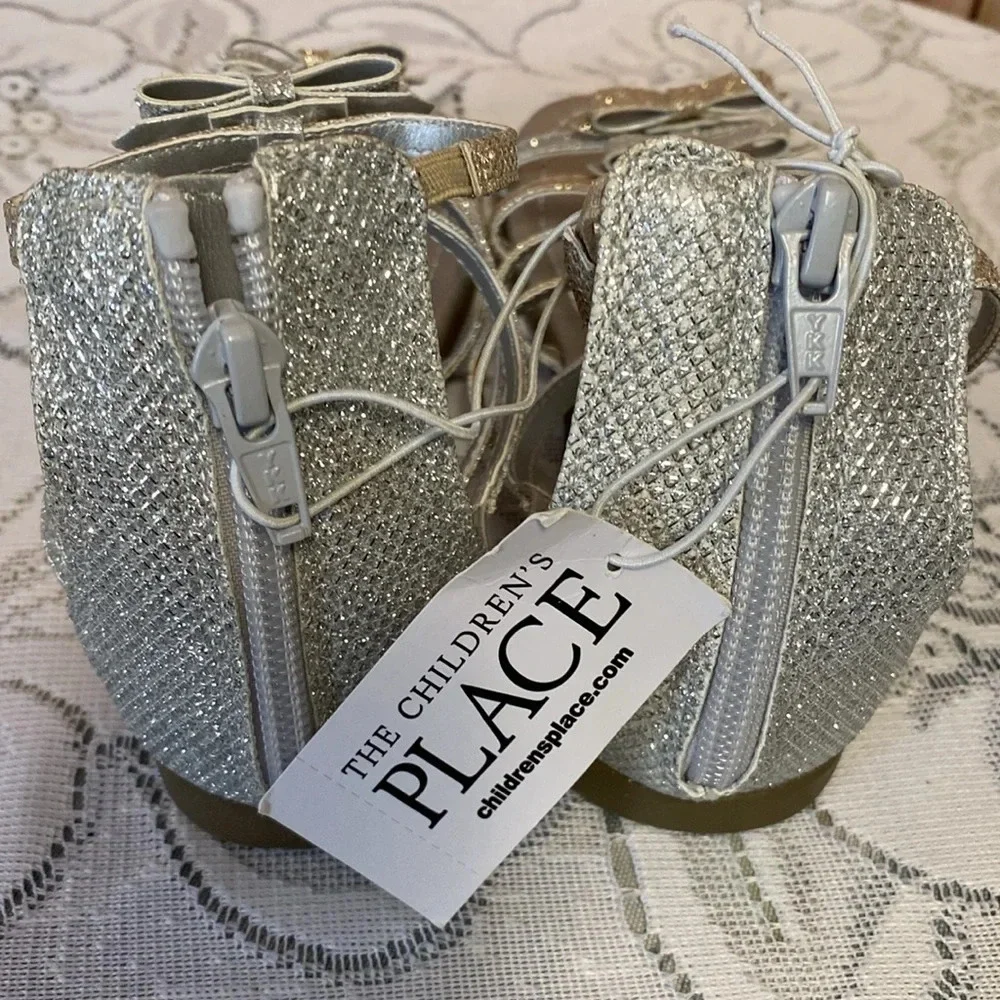 Children Place Size 2 Girls Saddles Silver & Gold Metallic Bow Tie Decor NWOT‎